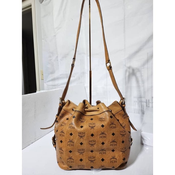 Authentic MCM Visetos Essential Drawstring Bucket Bag Cognac - Picture 4 of 16
